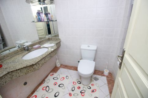 شقة للإيجار فى سان استيفانو - قسم الرمل - الإسكندرية