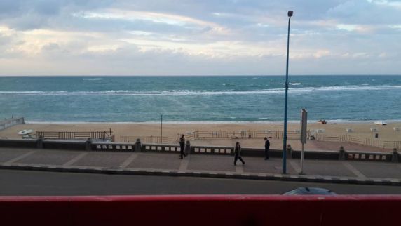 شقة للإيجار فى المندرة - قسم المنتزه - الإسكندرية