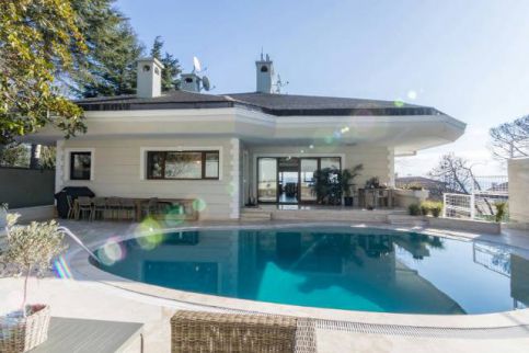 فيلا للإيجار فى ساريير - إسطنبول