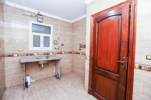 شقة للإيجار فى قسم سيدى جابر - الإسكندرية