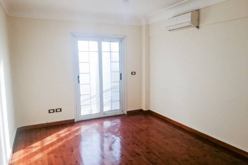 شقة للإيجار فى كامب شيزار - قسم باب شرقي - الإسكندرية