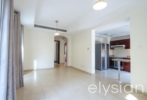 فيلا للإيجار فى المرابع العربية - دبي - دبيّ