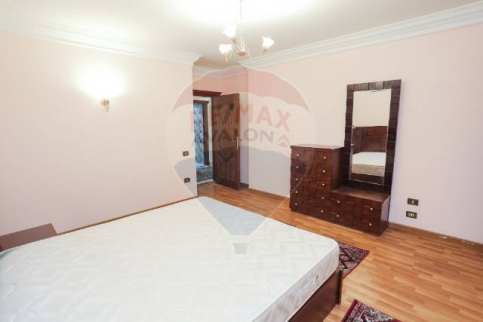 شقة للإيجار فى زيزينيا - قسم الرمل - الإسكندرية
