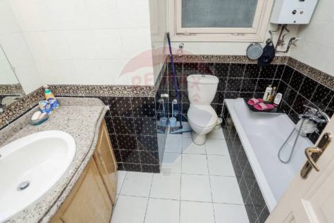 شقة للإيجار فى سموحة - قسم سيدى جابر - الإسكندرية