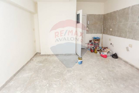 شقة للإيجار فى قسم باب شرقي - الإسكندرية