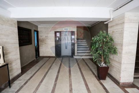 شقة للإيجار فى قسم باب شرقي - الإسكندرية