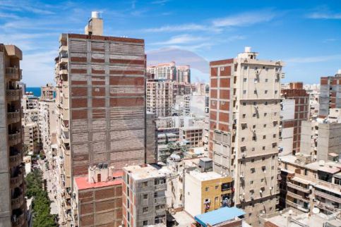 شقة للإيجار فى زيزينيا - قسم الرمل - الإسكندرية