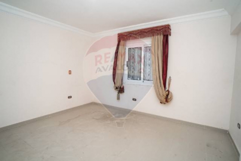 شقة للإيجار فى زيزينيا - قسم الرمل - الإسكندرية