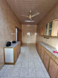 شقة للإيجار فى بني جمرة - الشمالية