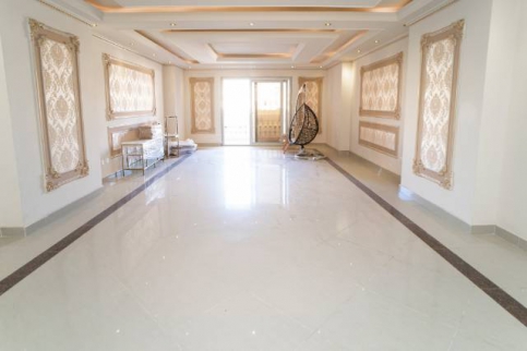 شقة للإيجار فى لوران - قسم الرمل - الإسكندرية