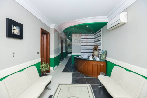 شقة للإيجار فى سابا باشا - قسم الرمل - الإسكندرية