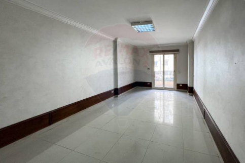 شقة للإيجار فى سابا باشا - قسم الرمل - الإسكندرية