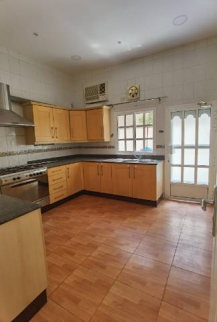 Villa For Rent In Maqabah - Northern