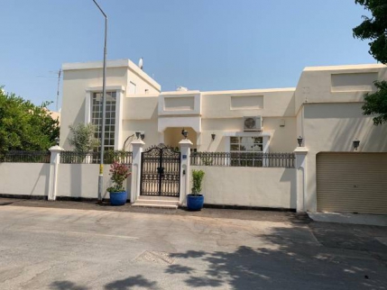 Villa For Rent In Maqabah - Northern