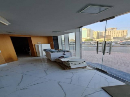محل تجاري للإيجار فى عجمان - عجمان
