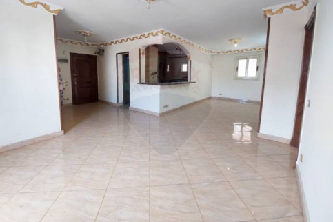 شقة للإيجار فى كامب شيزار - قسم باب شرقي - الإسكندرية