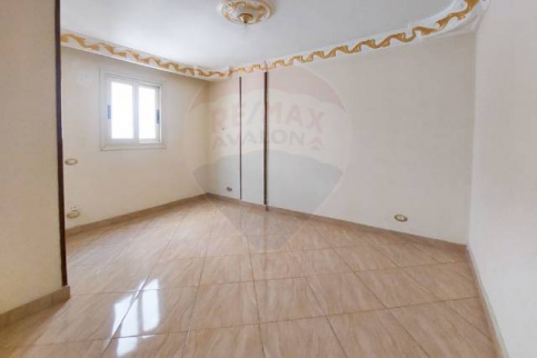 شقة للإيجار فى كامب شيزار - قسم باب شرقي - الإسكندرية