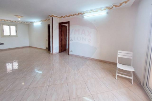 شقة للإيجار فى كامب شيزار - قسم باب شرقي - الإسكندرية