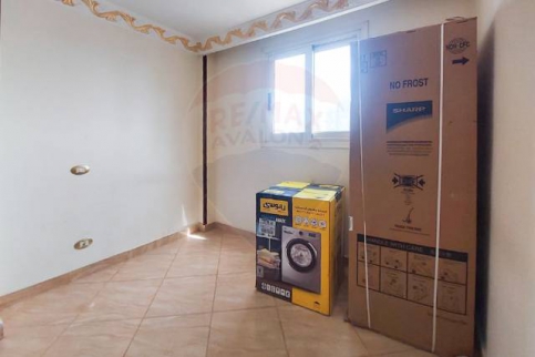 شقة للإيجار فى كامب شيزار - قسم باب شرقي - الإسكندرية