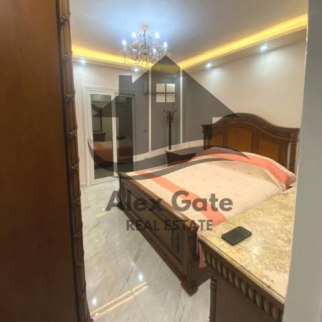 شقة للإيجار فى لوران - قسم الرمل - الإسكندرية