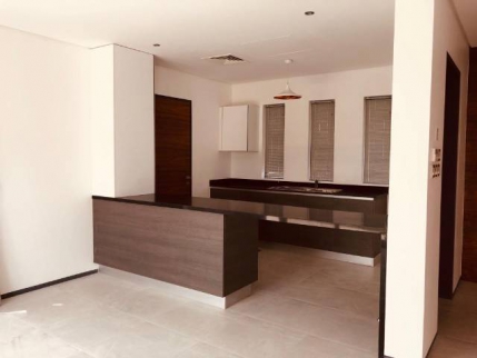 Villa For Rent In Sar - Northern