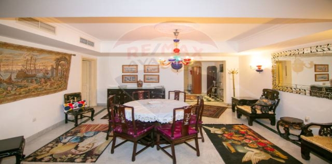 شقة للإيجار فى سان استيفانو - قسم الرمل - الإسكندرية