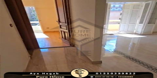 شقة للإيجار فى زيزينيا - قسم الرمل - الإسكندرية