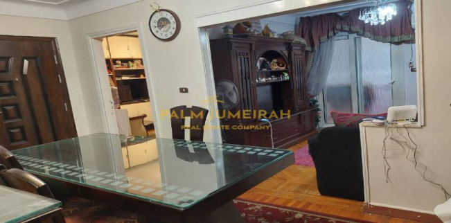 شقة للبيع فى جليم - قسم الرمل - الإسكندرية