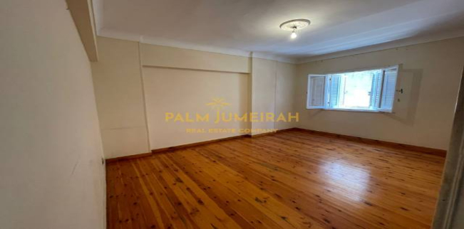 شقة للبيع فى زيزينيا - قسم الرمل - الإسكندرية