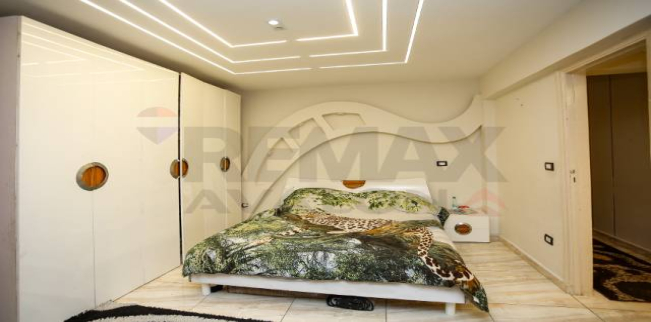 شقة للبيع فى ميامي - قسم المنتزه - الإسكندرية