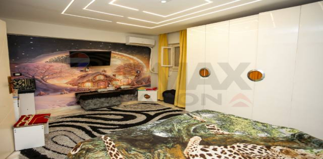 شقة للبيع فى ميامي - قسم المنتزه - الإسكندرية